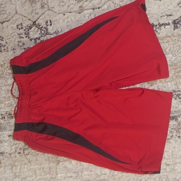 Nike athletes shorts Size S - Picture 8 of 9